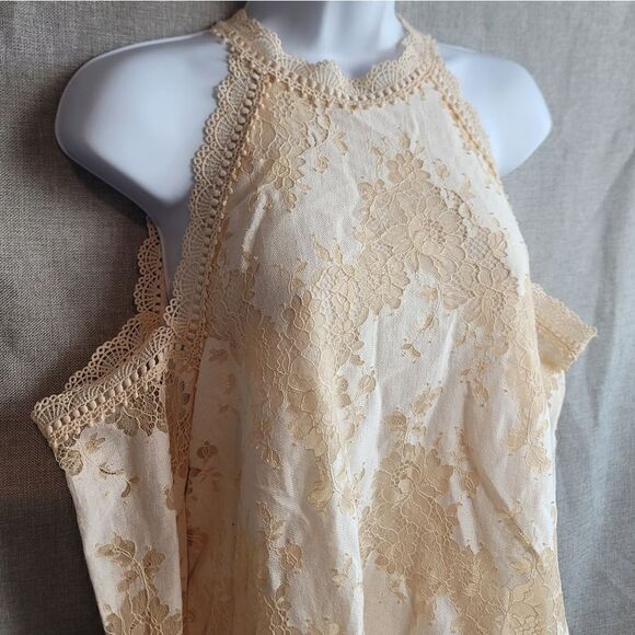 NWOT- ENTRO Cold Shoulder Lace Blouse - Picture 2 of 15